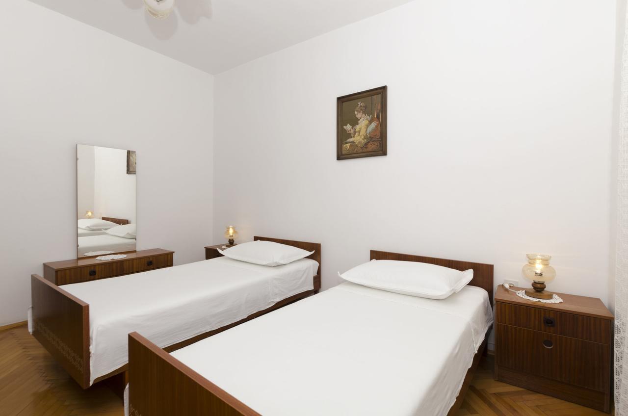 Apartment Eva P. Primošten Kültér fotó