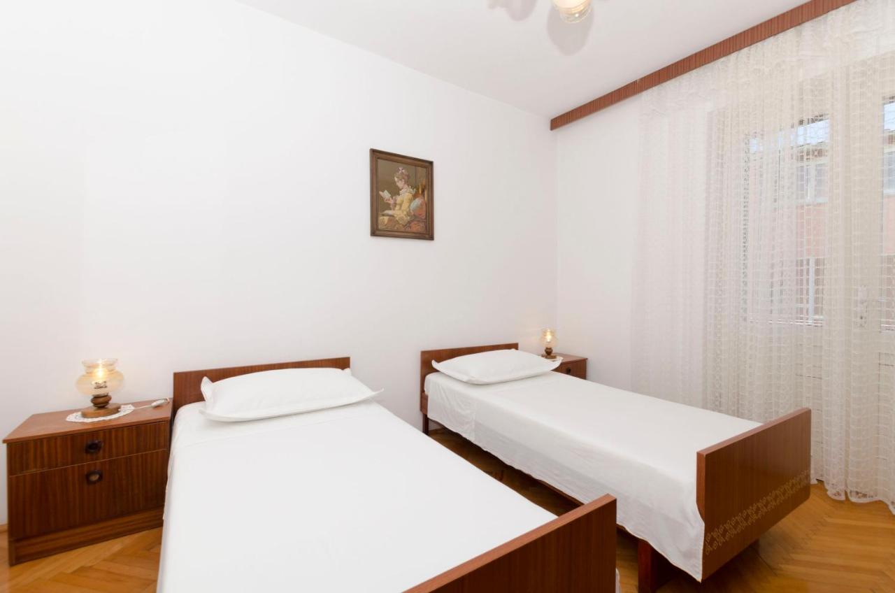 Apartment Eva P. Primošten Kültér fotó