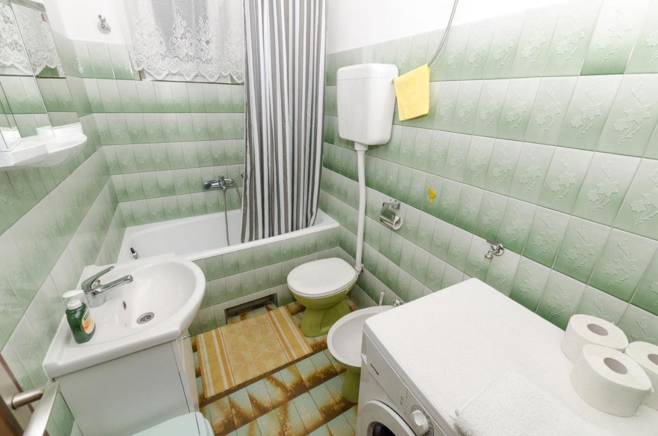 Apartment Eva P. Primošten Kültér fotó