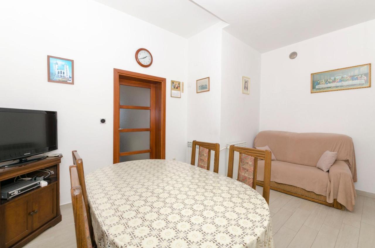 Apartment Eva P. Primošten Kültér fotó